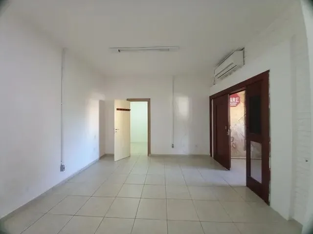Imagem 11: Casa Comercial em Cidade Jardim, de Esquina
