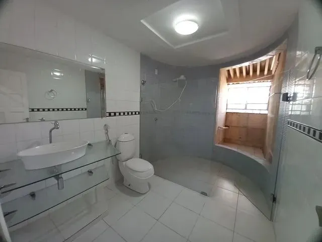 Imagem 7: Casa Comercial em Cidade Jardim, de Esquina