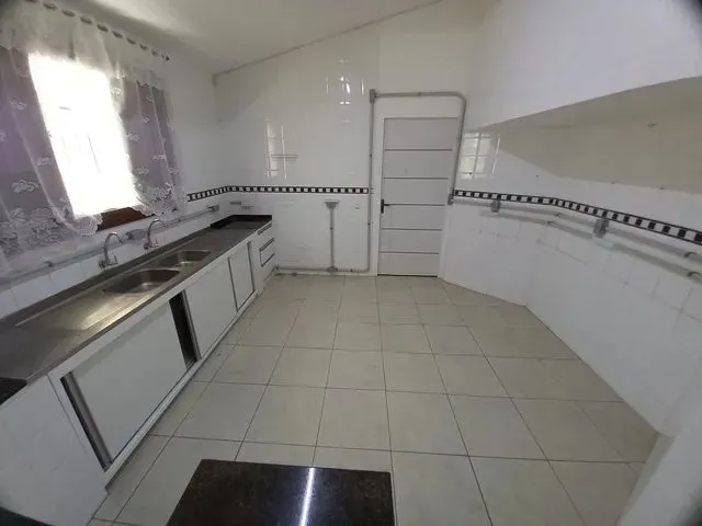 Imagem 8: Casa Comercial em Cidade Jardim, de Esquina