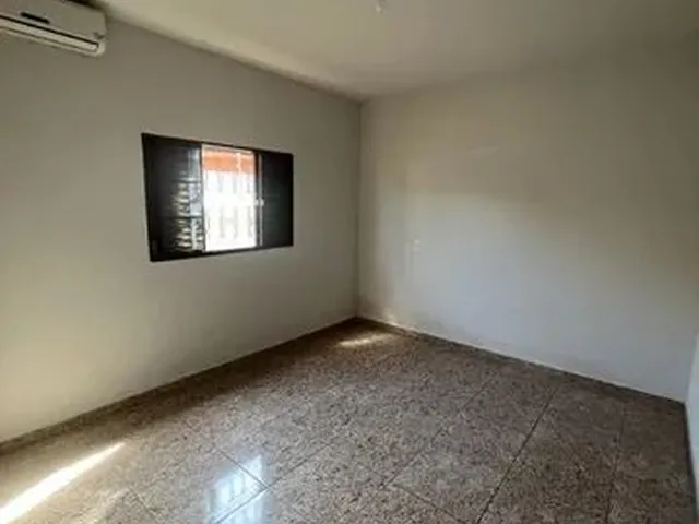 Imagem 6: ## Aluga-Se Casa no Independência ##