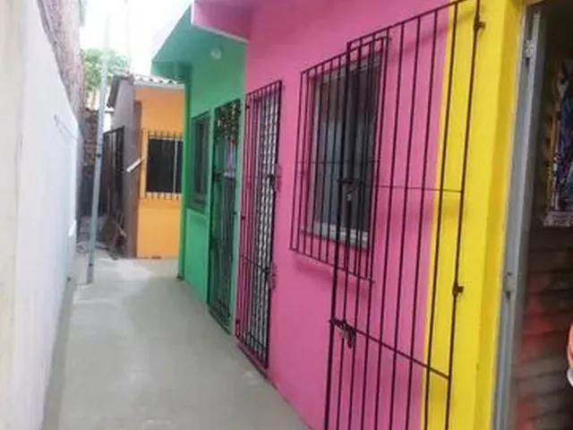 Imagem: Casa Térrea em Vila, na Tv. Carlos de Carvalho