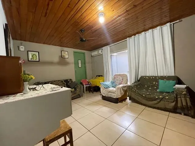 Imagem 10: Casa com Salao Comercial de 69M2