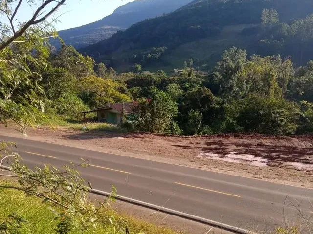Imagem 13: Linda Área 8 Hectares Frente para a Rota do Sol