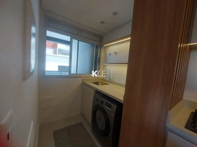 Imagem 2: Lindo Apartamento com 02 Dormitórios Sendo Uma Suíte no Estreito - Florianópolis -Sc