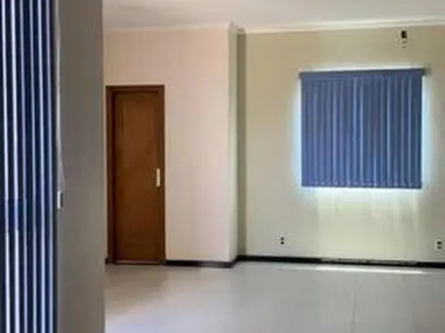 Imagem 11: Aluga-Se Excelente Prédio Comercial com 11 Salas no Adrianópolis