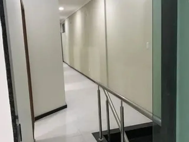 Imagem 10: Aluga-Se Excelente Prédio Comercial com 11 Salas no Adrianópolis