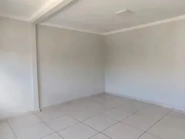 Imagem 3: E - Casa no Mecejana