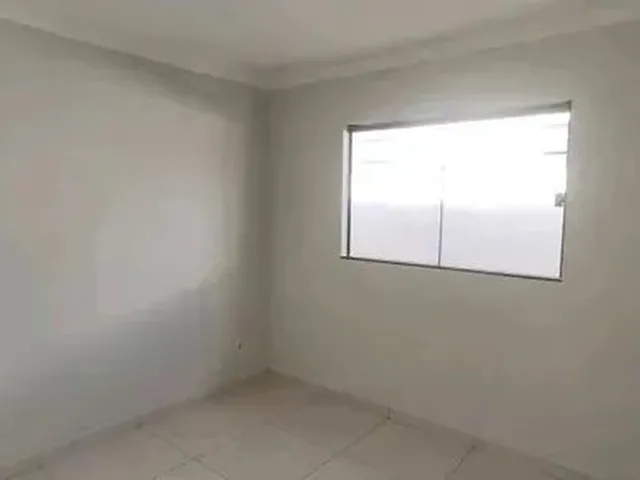 Imagem 2: E - Casa no Mecejana