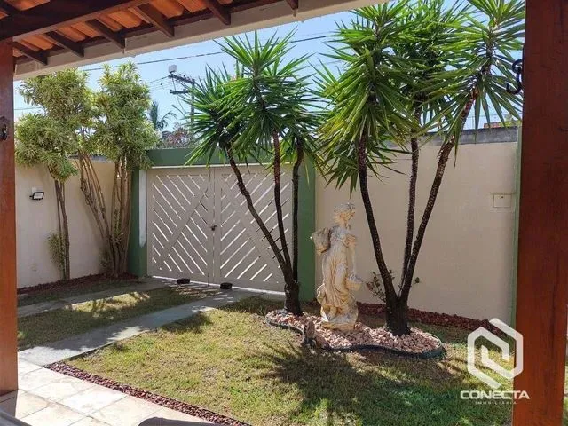 Imagem 1: Casa com 3 Dormitórios À Venda, 200 M² por R$ 600.000,00 - Catu de Abrantes