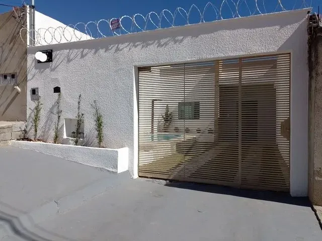 Imagem: Linda (Casa Moderna) com Piscina em Contagem
