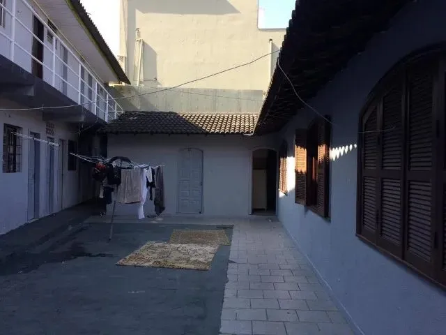 Imagem 2: Quartos Cajuru Quarto com 127 banheiros