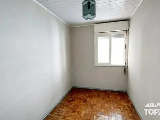 Imagem 5: Porto Alegre - Casa Padrão - Sarandi
