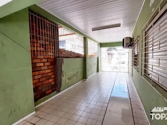 Imagem 2: Porto Alegre - Casa Padrão - Sarandi