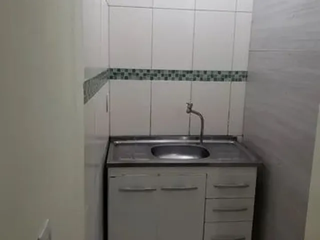 Imagem 3: Kit Net 2º Andar Próx Intendente Magalhães
