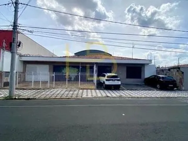 Imagem 1: Casa para Locação em Sorocaba, Centro, 3 Dormitórios, 2 Suítes, 3 Banheiros, 4 Vagas