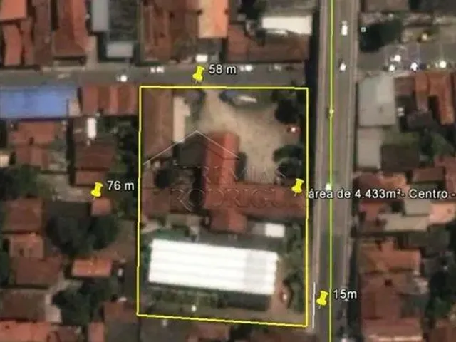 Imagem: O terreno possui 4.489m² de Área e está localizado em