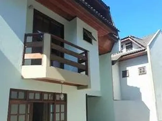 Imagem: Sobrado com 4 Dormitórios À Venda, 138