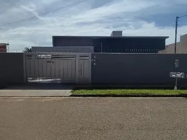 Imagem: Linda Casa Nova com Energia Solar no Novos