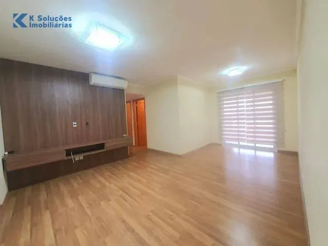 Imagem: O apartamento possui 3 Dormitórios, 1 Suíte, 3 Banheiros,
