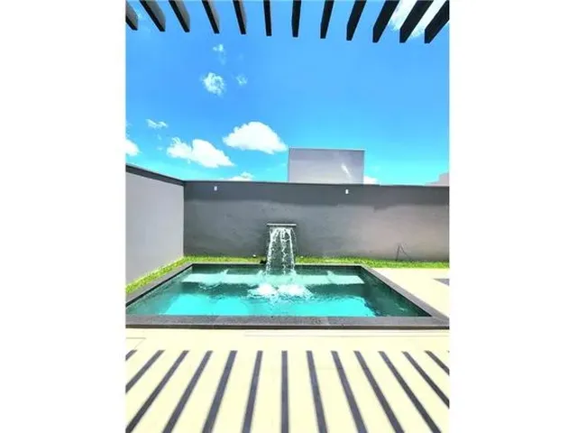 Imagem: Casa Térrea À Venda Dentro de Condominio