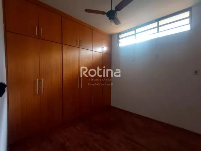 Imagem 15: Casa para Alugar, 3 Quartos, 1 Suíte, 2 Vagas, Brasil - Uberlândia/Mg - R$ 2.400,00