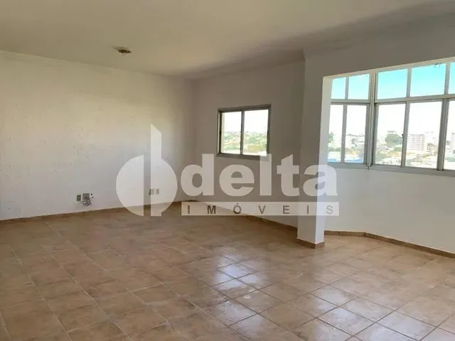 Imagem: Apartamento para Aluguel, 3 Quartos, 1 Suíte
