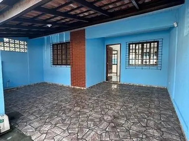 Imagem: Residência com Armários na Cozinha