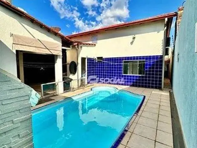 Imagem 11: Excelente Casa Disponível para Venda / Locação, com Ótimo Acabamento, Amplo Espaço E