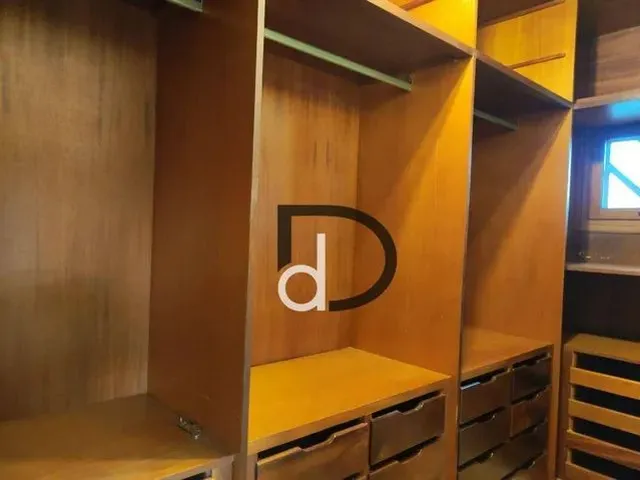 Imagem 11: Casa de Condomínio com 4 Quartos À Venda, 365M²