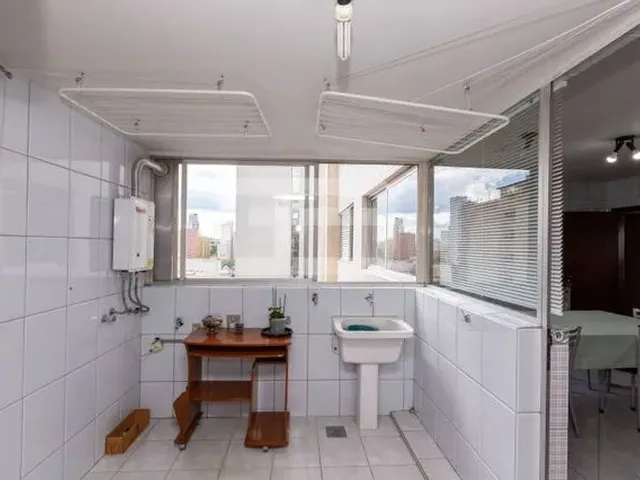 Imagem 11: Apartamento 4 Dormitórios Sendo 1 Suíte no Centro de Curitiba