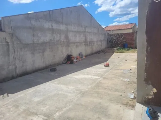 Imagem 2: Casa 3 Quartos e Terreno do Lado