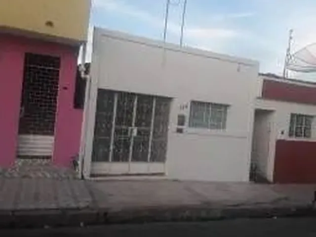 Imagem: Casa com Quintal Grande