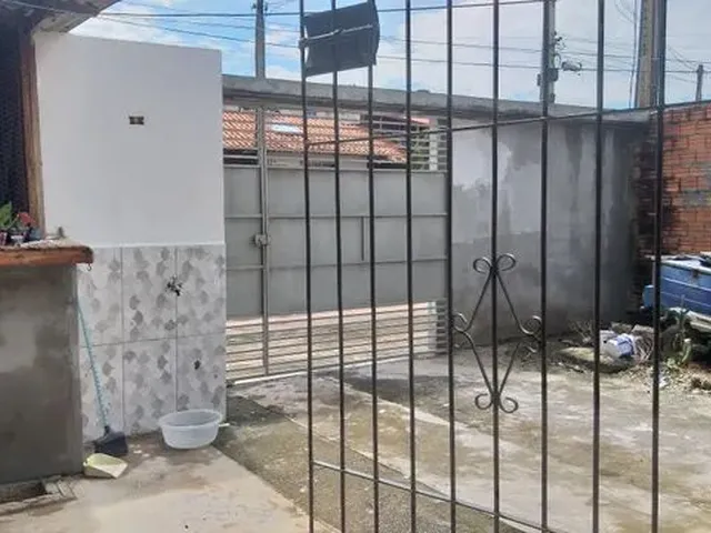 Imagem: A casa em condomínio possui 2 Dormitórios, 1 Banheiro e