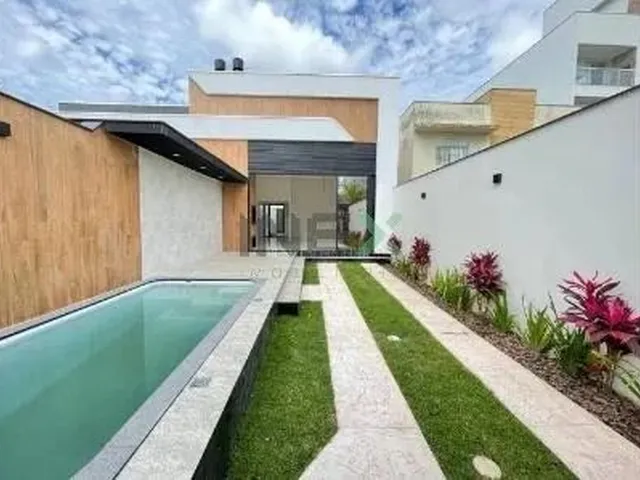 Imagem 1: Esta Encantadora Casa Localizada no Coração de Camboriú É o Lar Perfeito para Quem