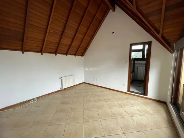 Imagem 6: Gramado - Apartamento Padrão - Ipê Amarelo