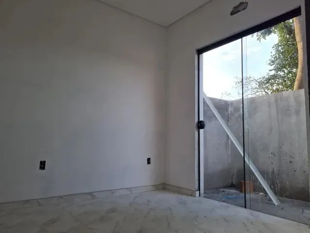 Imagem 3: Casa para Venda em Florianópolis, Campeche, 2 Dormitórios, 2 Banheiros, 1 Vaga