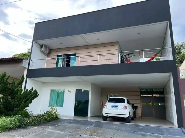 Imagem 1: Casa no Forest Hill com 3 Suítes, Churrasqueira
