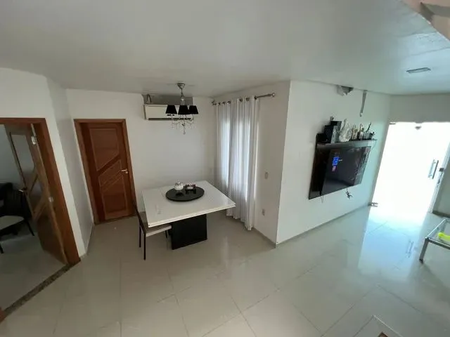 Imagem 4: Casa no Forest Hill com 3 Suítes, Churrasqueira