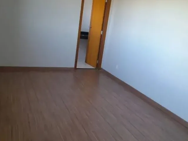 Imagem 2: Vendo Casa Geminada no Novo Centro