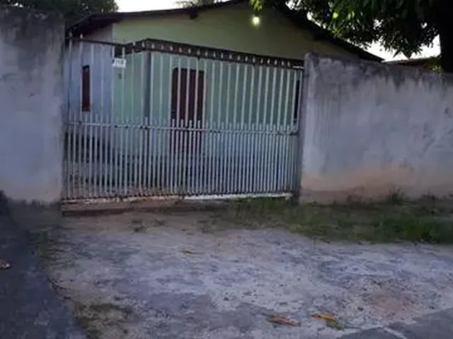 Imagem: Vende-Se Casa em Av Comercial no Senador