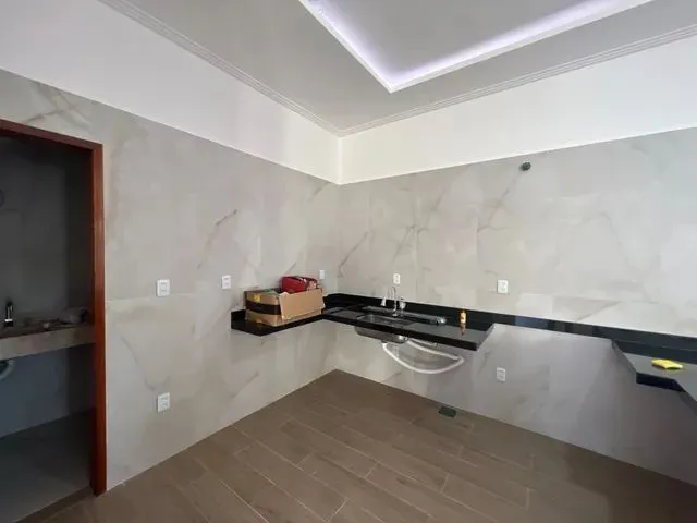 Imagem 7: Casa Nunca Habitada para Aluguel Com240 Metros Quadrados com 3...