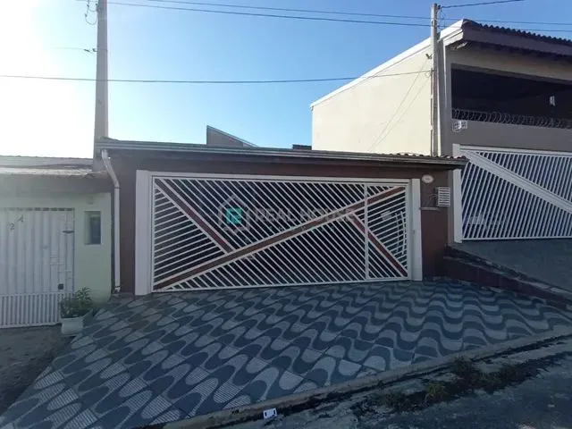 Imagem: A casa possui 3 Dormitórios, 1 Suíte, 3 Banheiros, 2