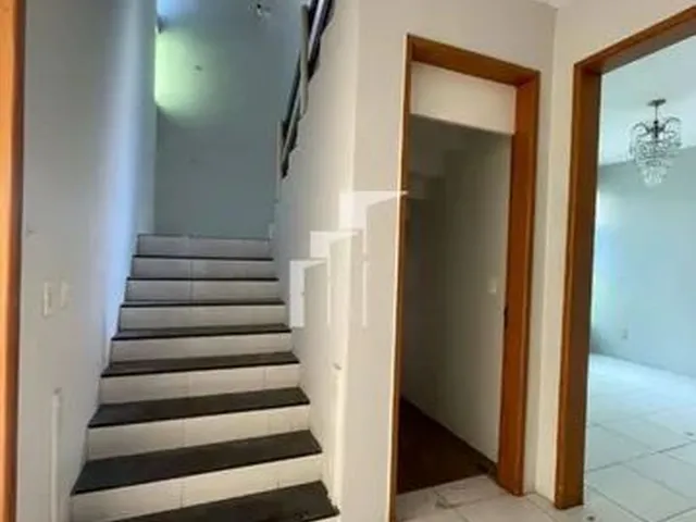 Imagem 3: Casa Duplex para Aluguel na Zona Leste