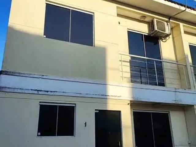 Imagem: Linda Casa de 2 /4 Sendo Uma Suíte - Condomínio