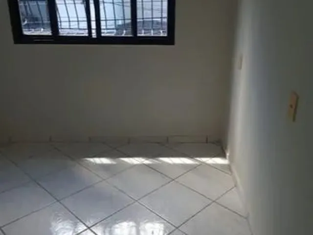 Imagem 1: Casa de Quatro Quartos em Sao Judas Tadeu