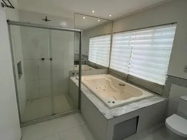 Imagem: Mansão Triplex de Alto Padrão 8 Quartos