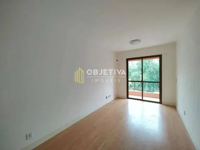 Imagem: O apartamento possui 3 Dormitórios, 1 Banheiro, 1 Vaga na