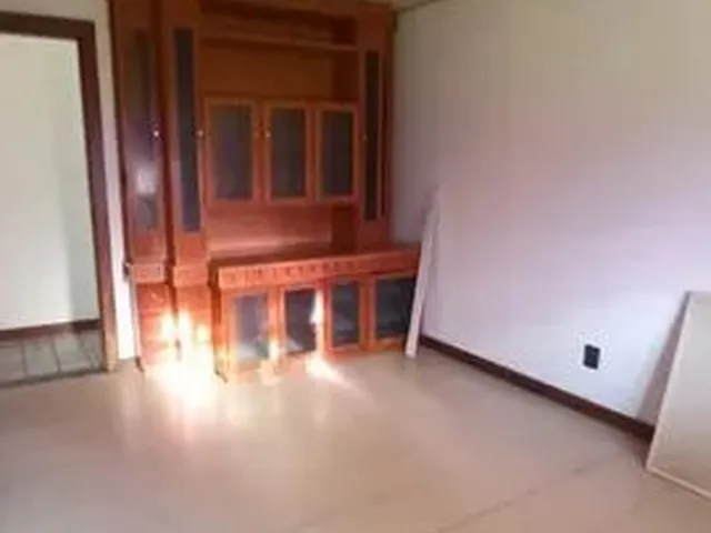 Imagem 2: Casa Térrea com 1500M2 de Terreno na Estrada do Coco