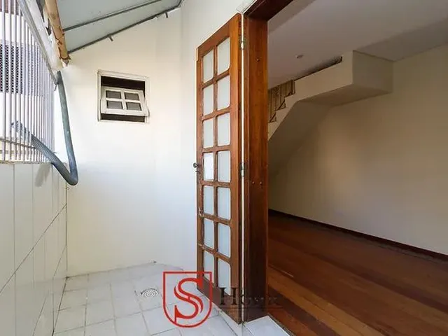 Imagem 2: Sobrado com 3 Quartos e 1 Vaga para Aluguel no Parolin