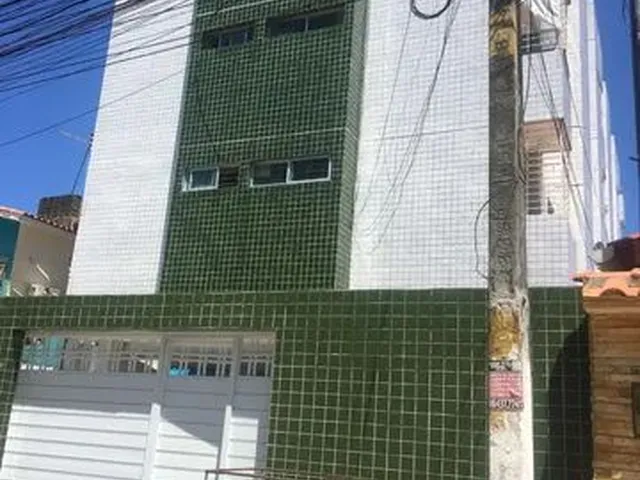 Imagem: A kitnet possui 1 Dormitório, 1 Banheiro, 1 Vaga na